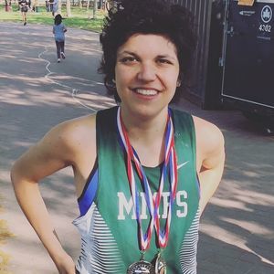 Meet your Posher, Lara